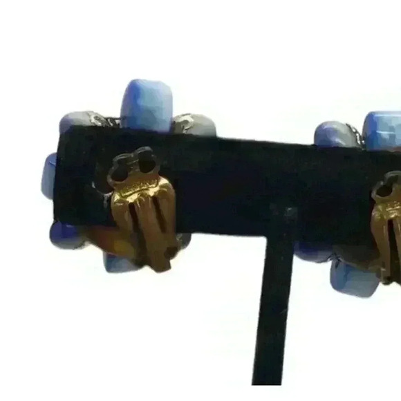 Vintage Earrings Blue Cats eye Moonglow Beaded Clip On Japan 1950s Cats Eye - Picture 5 of 9